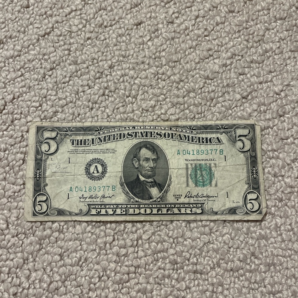 Vintage US Currency Collection - Picture 9 of 10